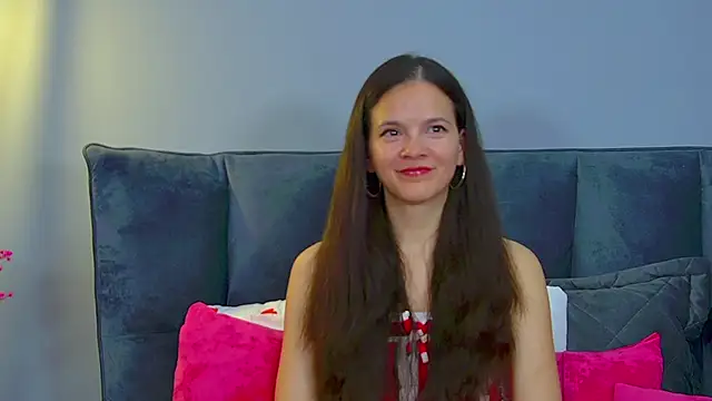 Snapshot of LeonaLane chatting on 05.16.26 LeonaLane online show from 05.16.26