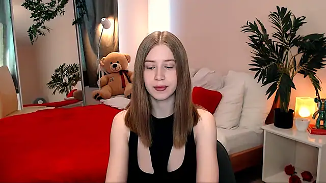Snapshot of cheeky_chick chatting on 05.25.26 cheeky chick online show from 05.25.26