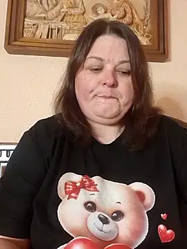 Snapshot of Dear_Natalia chatting on 04.18.26 Dear Natalia online show from 04.18.26