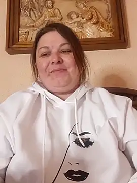 Snapshot of Dear_Natalia chatting on 04.25.26 Dear Natalia online show from 04.25.26
