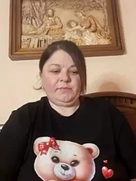 Snapshot of Dear_Natalia chatting on 04.29.26 Dear Natalia online show from 04.29.26