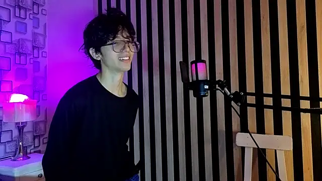Snapshot of Twink_Sebas7 chatting on 04.18.26 Twink Sebas7 online show from 04.18.26