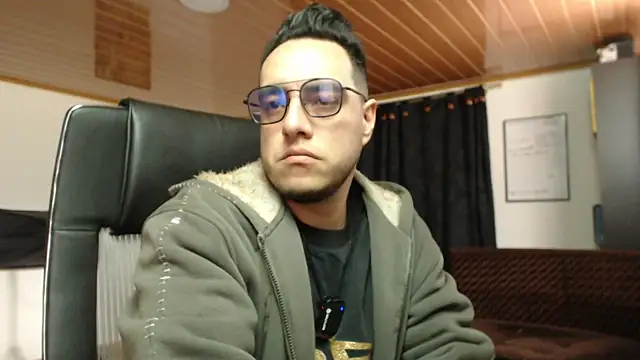 markswitch   online show from 04.10.26