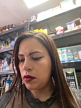 MIA ROSSEEE online show from 05.04.26