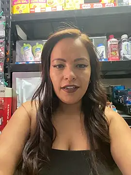 Snapshot of MIA_ROSSEEE chatting on 06.28.26 MIA ROSSEEE online show from 06.28.26