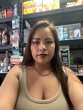 Snapshot of MIA_ROSSEEE chatting on 07.23.26 MIA ROSSEEE online show from 07.23.26
