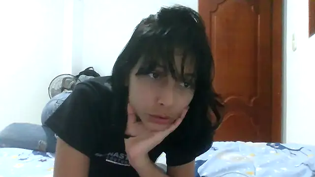 Snapshot of xoxo_anny chatting on 05.04.26 xoxo anny online show from 05.04.26