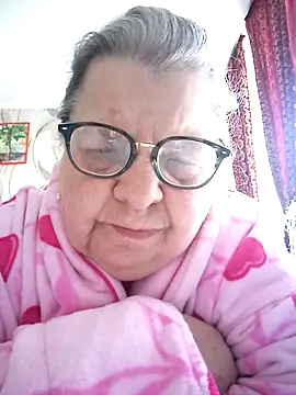 Snapshot of MartaMia68 chatting on 05.04.26 MartaMia68 online show from 05.04.26