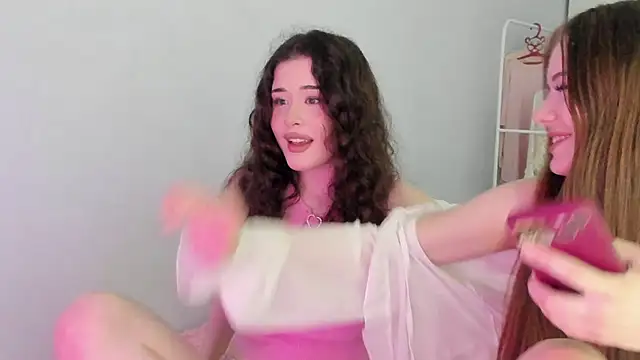 Snapshot of ChloeBlisss chatting on 05.16.26 ChloeBlisss online show from 05.16.26