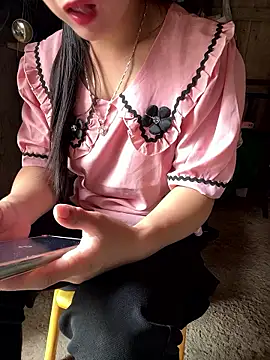 Maianly online show from 04.17.26