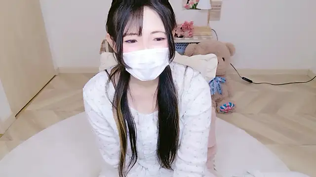 Snapshot of Satomi_nn chatting on 04.17.26 Satomi nn online show from 04.17.26