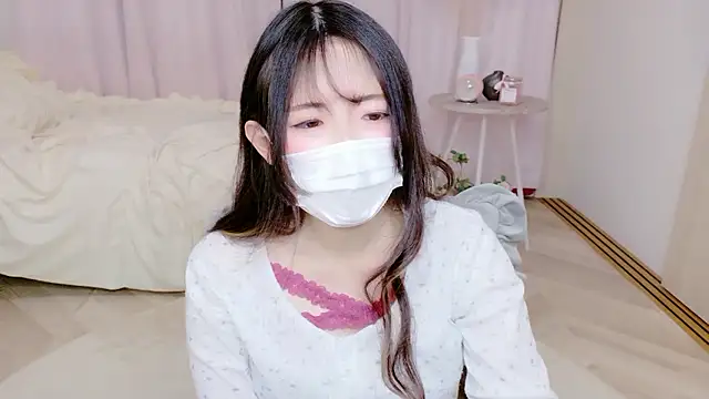 Snapshot of Satomi_nn chatting on 04.19.26 Satomi nn online show from 04.19.26
