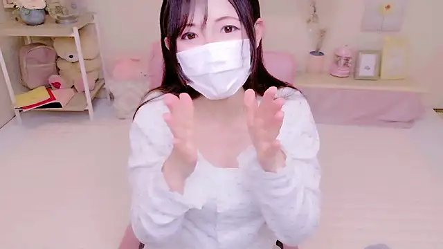 Snapshot of Satomi_nn chatting on 04.27.26 Satomi nn online show from 04.27.26