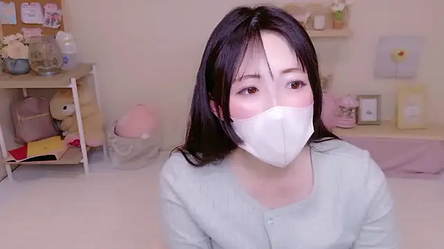 Snapshot of Satomi_nn chatting on 05.18.26 Satomi nn online show from 05.18.26