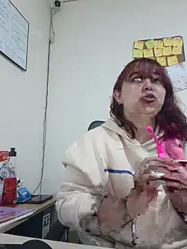 AliceScoot  online show from 06.15.26