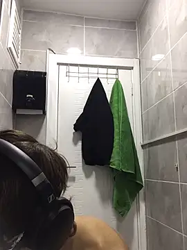 Snapshot of Eyelessmage1 chatting on 04.15.26 Eyelessmage1 online show from 04.15.26