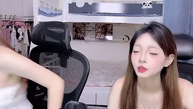 Snapshot of xiaoqiao-daqiao chatting on 04.30.26 xiaoqiao-daqiao online show from 04.30.26