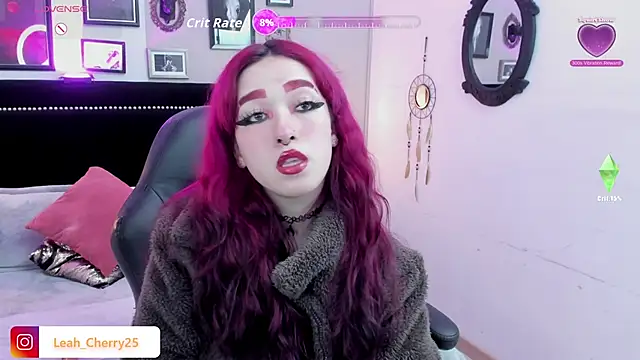 Snapshot of Leah_cherry chatting on 06.22.26 Leah cherry online show from 06.22.26