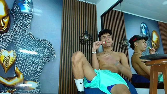 Snapshot of Skinny_cute_Alyer chatting on 04.29.26 Skinny cute Alyer online show from 04.29.26