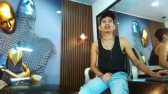 Snapshot of Skinny_cute_Alyer chatting on 05.13.26 Skinny cute Alyer online show from 05.13.26