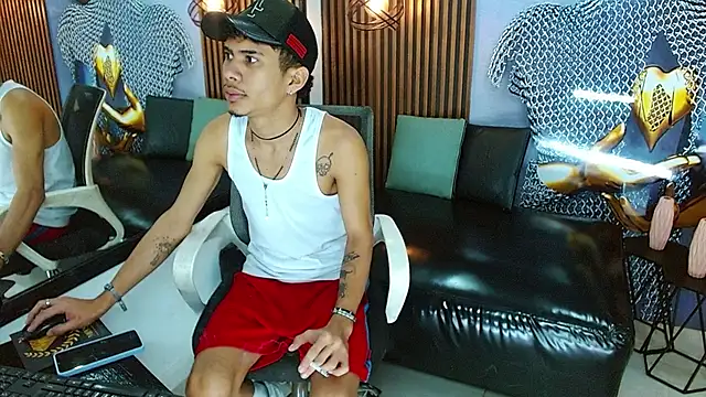 Snapshot of Skinny_cute_Alyer chatting on 05.17.26 Skinny cute Alyer online show from 05.17.26