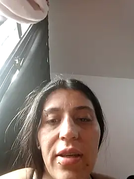 Snapshot of LunaANDMaria chatting on 04.19.26 LunaANDMaria online show from 04.19.26
