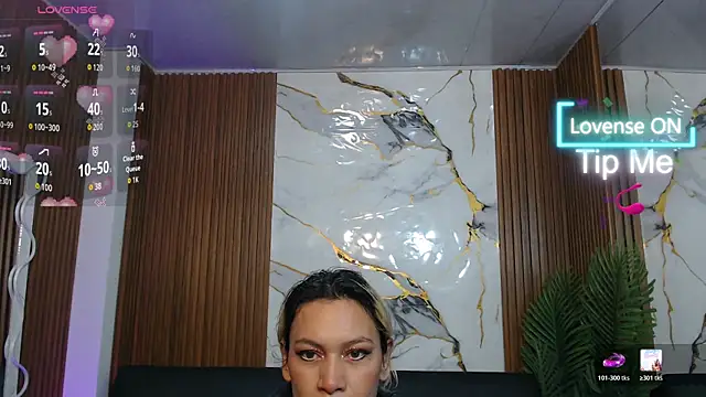 Snapshot of alonddra_tay chatting on 05.19.26 alonddra tay online show from 05.19.26