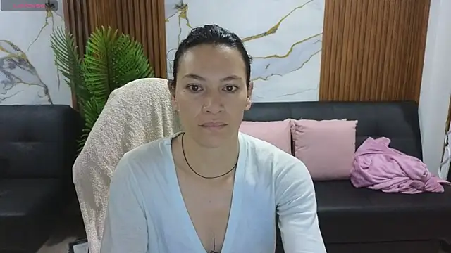 Snapshot of alonddra_tay chatting on 06.09.26 alonddra tay online show from 06.09.26
