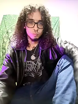 Snapshot of vortexxx24_ chatting on 04.28.26 vortexxx24 online show from 04.28.26