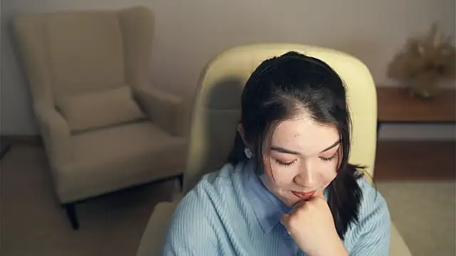 Snapshot of ShanaYock chatting on 04.11.26 ShanaYock online show from 04.11.26