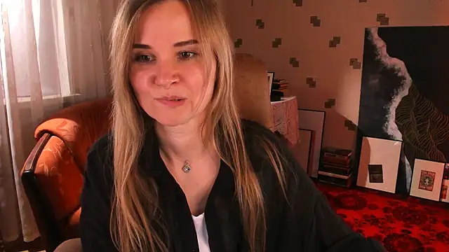 Snapshot of MiaSparkes chatting on 06.18.26 MiaSparkes online show from 06.18.26
