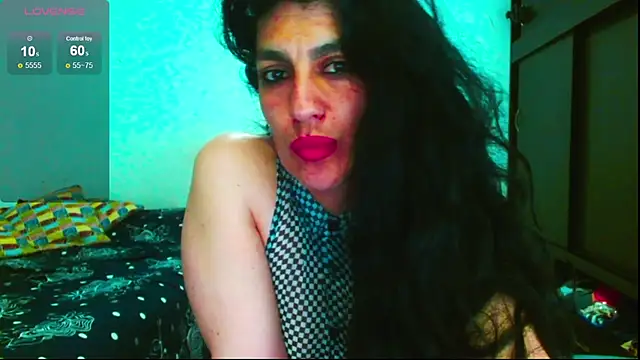 Snapshot of diosa_gil chatting on 05.15.26 diosa gil online show from 05.15.26