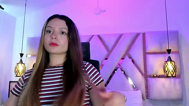Snapshot of giigii_hadidd chatting on 04.22.26 giigii hadidd online show from 04.22.26