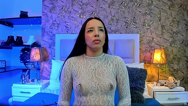 Snapshot of ValkyriaSteel chatting on 04.24.26 ValkyriaSteel online show from 04.24.26