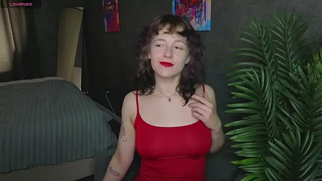 Ricki Bloom online show from 05.06.26