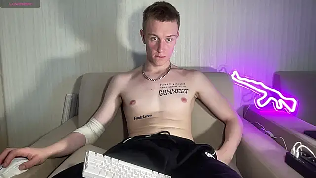 Snapshot of Travis_Gracile chatting on 06.15.26 Travis Gracile online show from 06.15.26