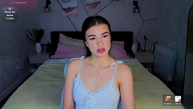 Snapshot of Alisha_Blakee chatting on 06.18.26 Alisha Blakee online show from 06.18.26