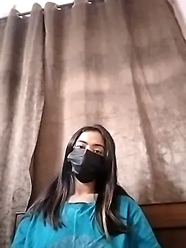 Shanaya450 online show from 04.10.26