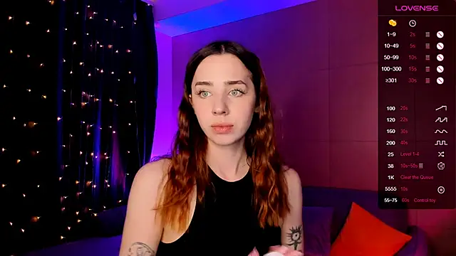 Snapshot of CharliGrace_ chatting on 05.06.26 CharliGrace online show from 05.06.26