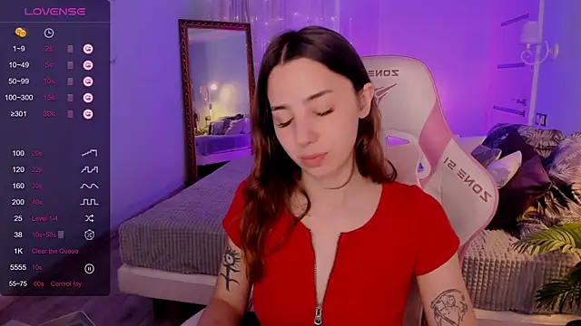 Snapshot of CharliGrace_ chatting on 06.16.26 CharliGrace online show from 06.16.26