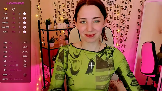 Snapshot of CharliGrace_ chatting on 06.29.26 CharliGrace online show from 06.29.26