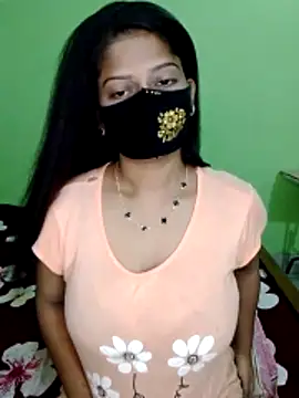 Snapshot of black-woman chatting on 05.18.26 black-woman online show from 05.18.26