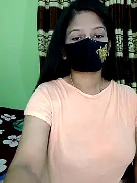 Snapshot of black-woman chatting on 05.24.26 black-woman online show from 05.24.26