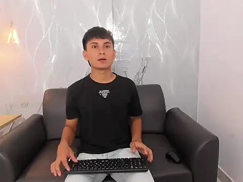 SantiagoCool online show from 04.14.26