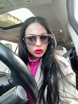 Snapshot of Alenka_ki chatting on 04.24.26 Alenka ki online show from 04.24.26
