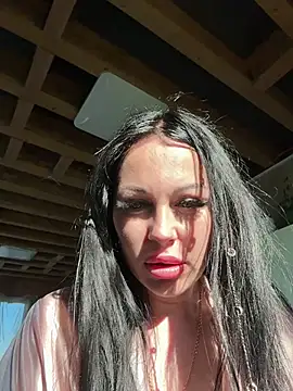 Snapshot of Alenka_ki chatting on 04.27.26 Alenka ki online show from 04.27.26