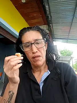 DulceM0609 online show from 04.16.26