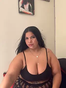 Snapshot of megan_purpura chatting on 04.27.26 megan purpura online show from 04.27.26