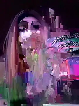 Snapshot of BettyBadNews chatting on 04.13.26 BettyBadNews online show from 04.13.26