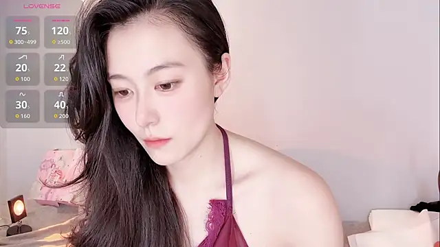 Snapshot of umii_ chatting on 07.13.26 umii online show from 07.13.26